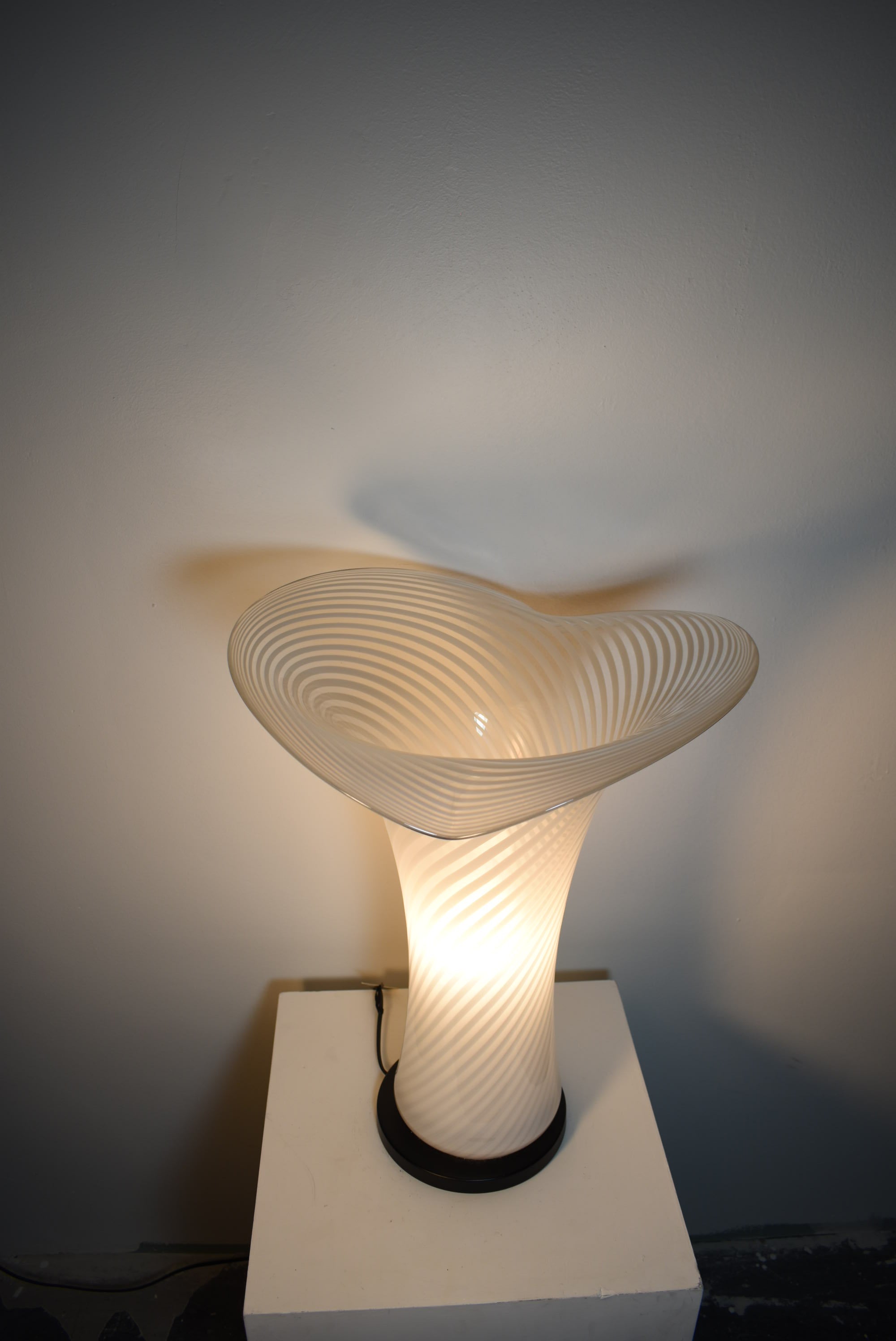 Vintage Dreamy Vortex Murano Table Lamp